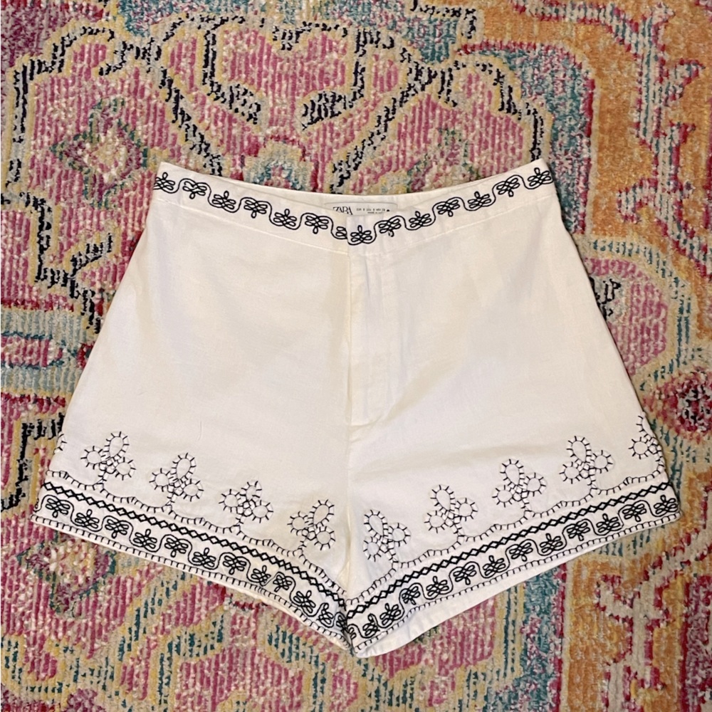 ZARA white shorts with black trim